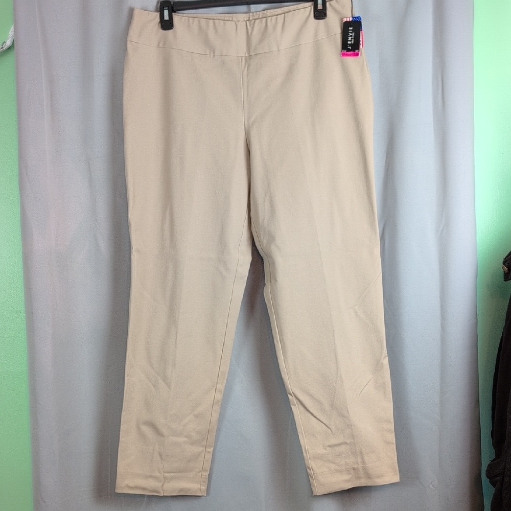 Chic‎ Beige Women's Trousers